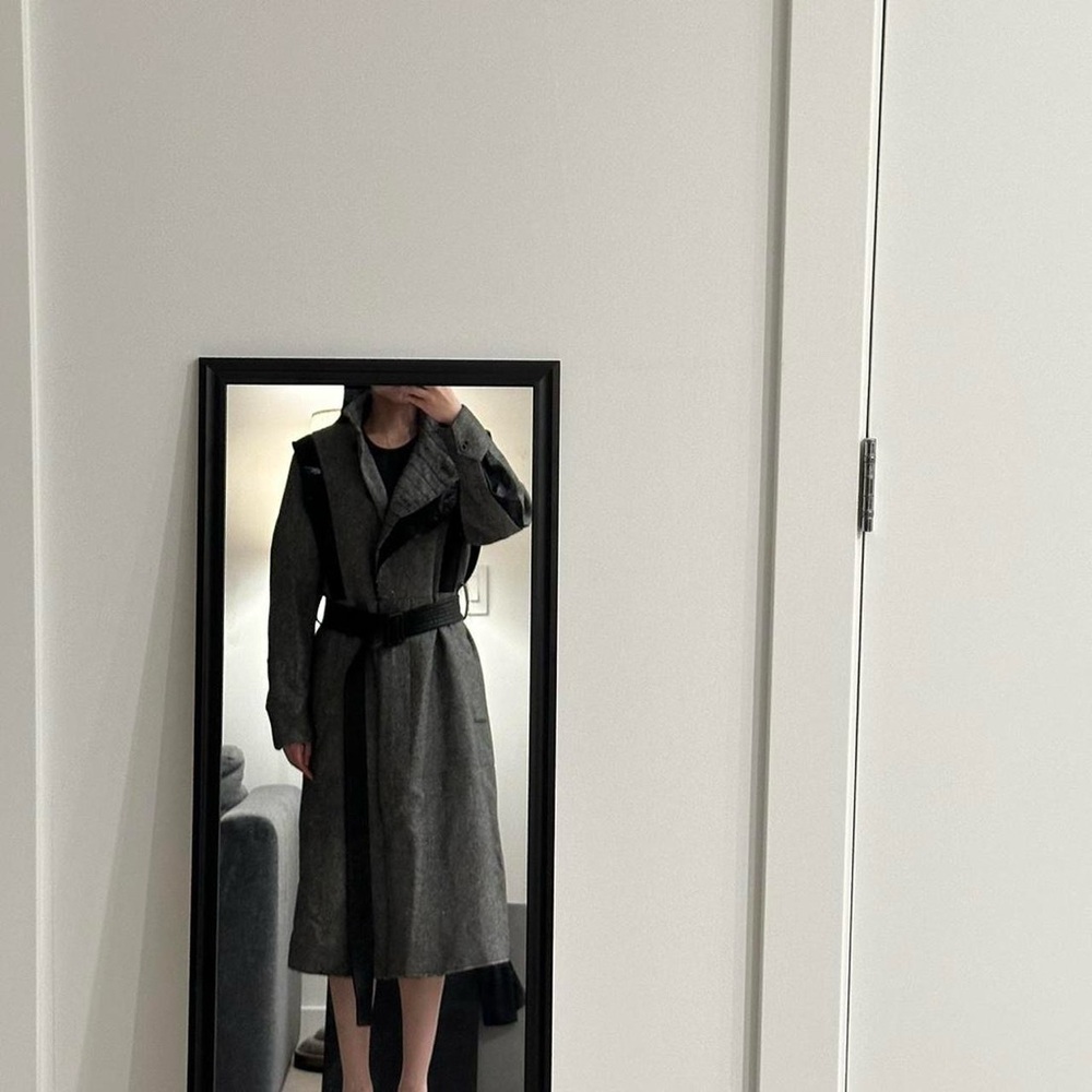 Wool coat - Picture 3 of 9